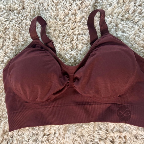 Bundle of 2 Kindred Bravely / Davy Piper Nursing Bras Size Small Busty - Picture 6 of 9